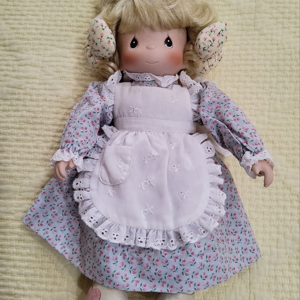 The Hamilton Collection Doll - Picture 4 of 10